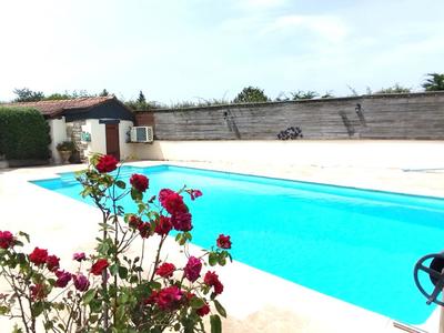 Propriété - 200 m² - 7 pièces