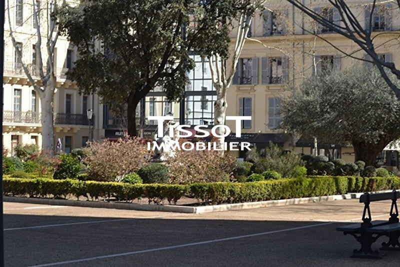 Bureau - 49 m² - 2 pièces