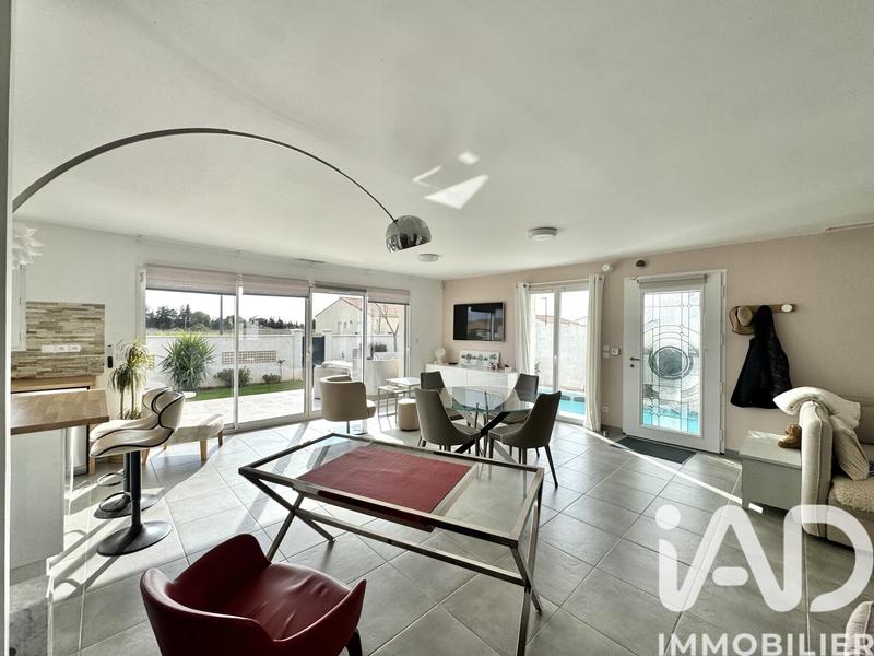 Maison - 90 m² - 3 pièces