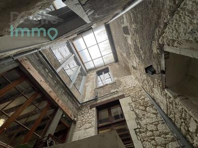 Maison - 270 m² - 8 pièces