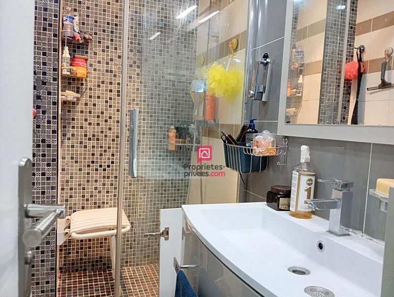 Appartement - 80 m² - 3 pièces