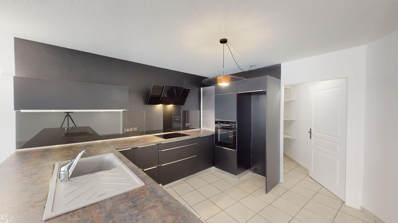 Appartement - 121 m² - 4 pièces