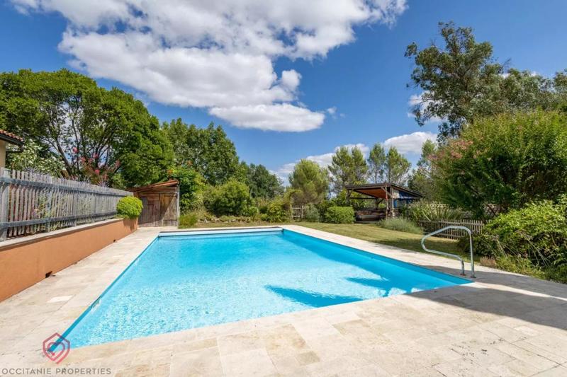 Demeure - 304 m² - 10 pièces