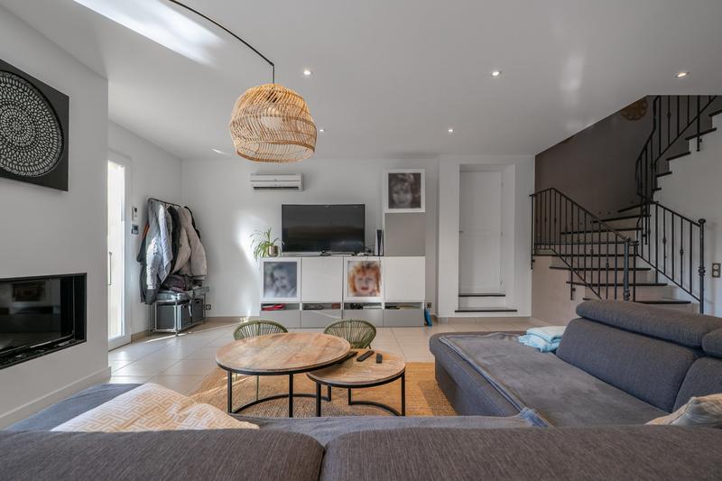 Villa - 206 m² - 5 pièces