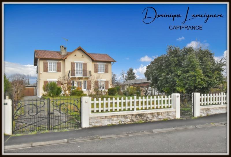 Maison - 181 m² - 7 pièces