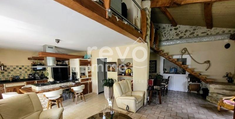 Maison - 160 m² - 5 pièces