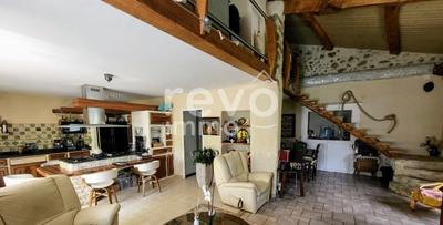 Maison - 160 m² - 5 pièces