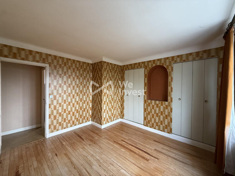 Maison traditionnelle - 169 m² - 7 pièces