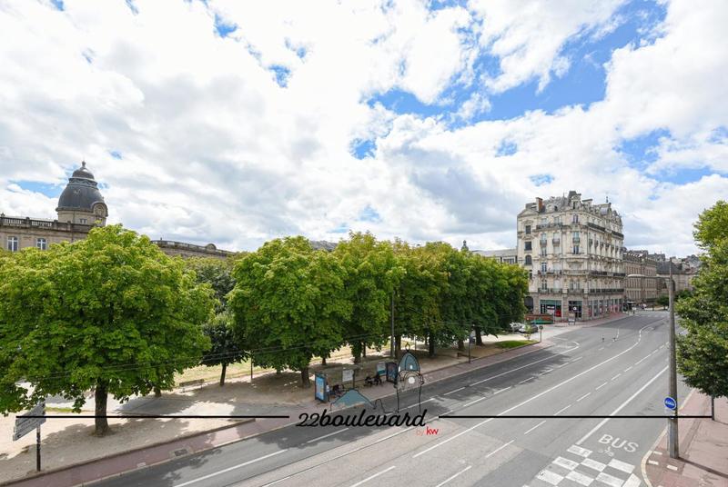 Appartement - 142 m² - 5 pièces