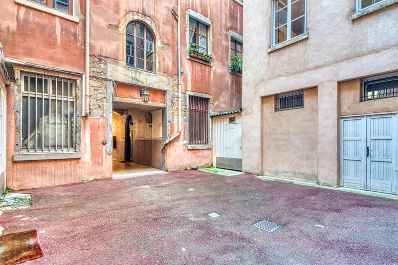 Appartement - 151 m² - 5 pièces