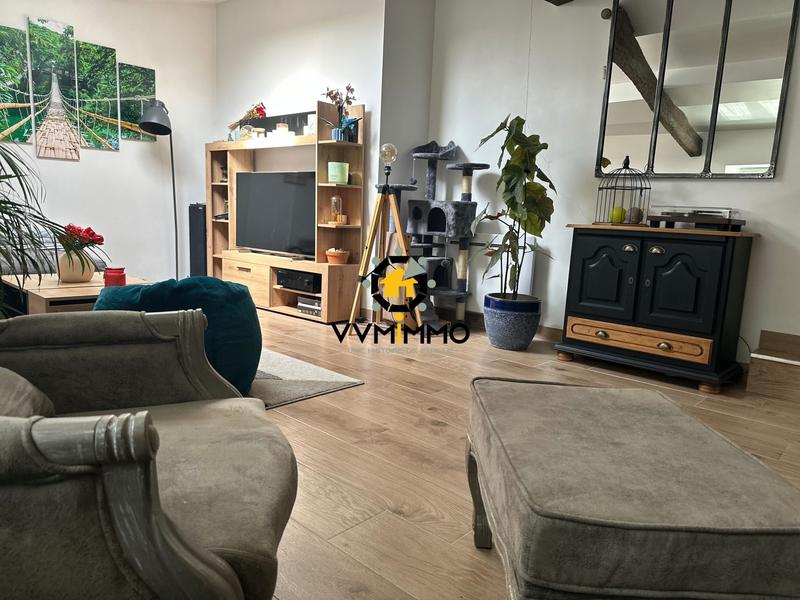 Maison - 93 m² - 5 pièces