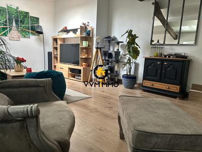 Maison - 93 m² - 5 pièces