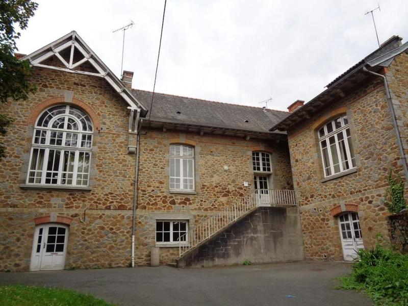 Maison - 500 m² - 20 pièces