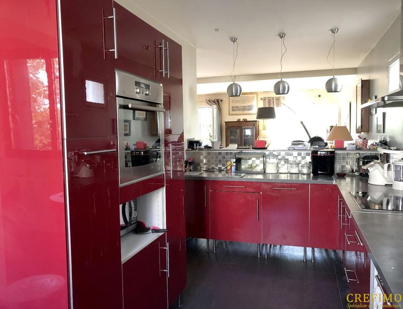 Maison - 182 m² - 7 pièces