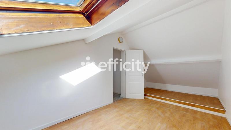 Maison - 120 m² - 7 pièces