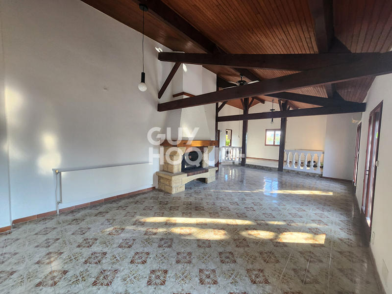 Maison - 177 m² - 5 pièces