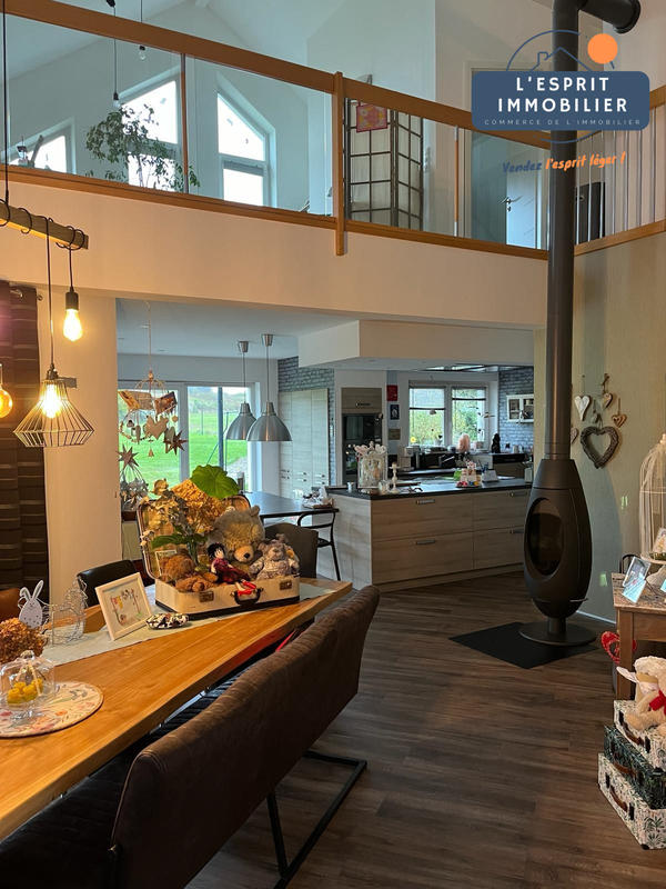 Villa - 225 m² - 6 pièces