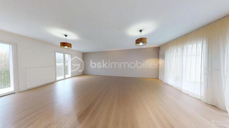 Pavillon - 114 m² - 4 pièces