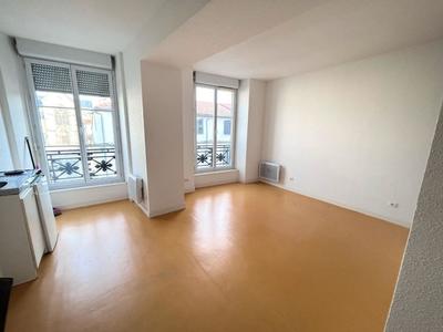 Studio - 23 m² - 1 pièce