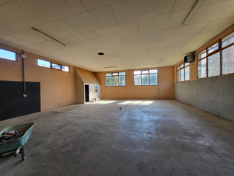 Parking / Garage - 600 m²