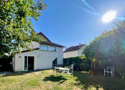 Maison - 112 m² - 5 pièces