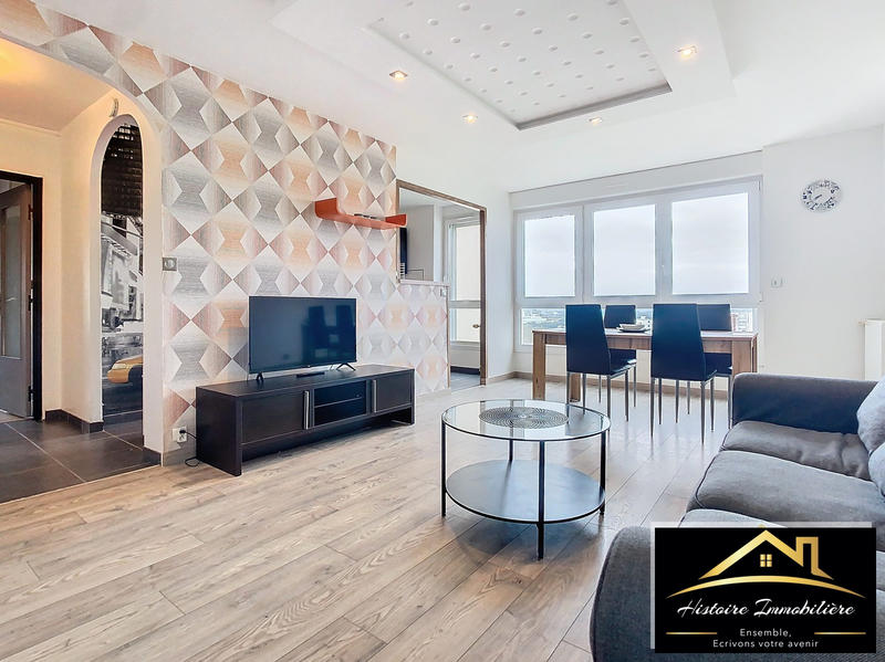 Appartement - 92 m² - 6 pièces