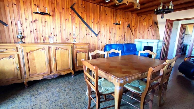 Maison - 168 m² - 8 pièces