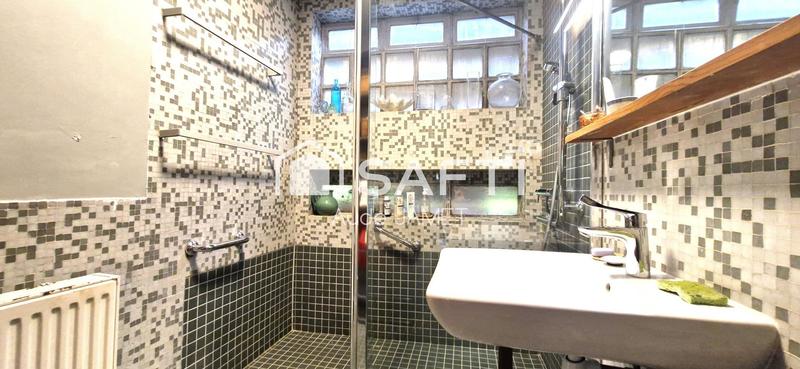 Maison - 165 m² - 10 pièces