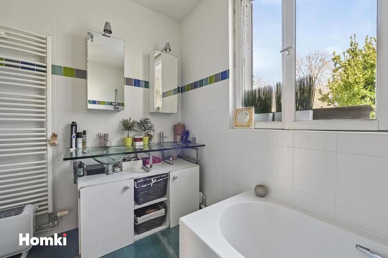 Maison - 140 m² - 5 pièces