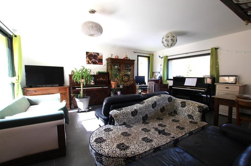 Maison - 181 m² - 6 pièces