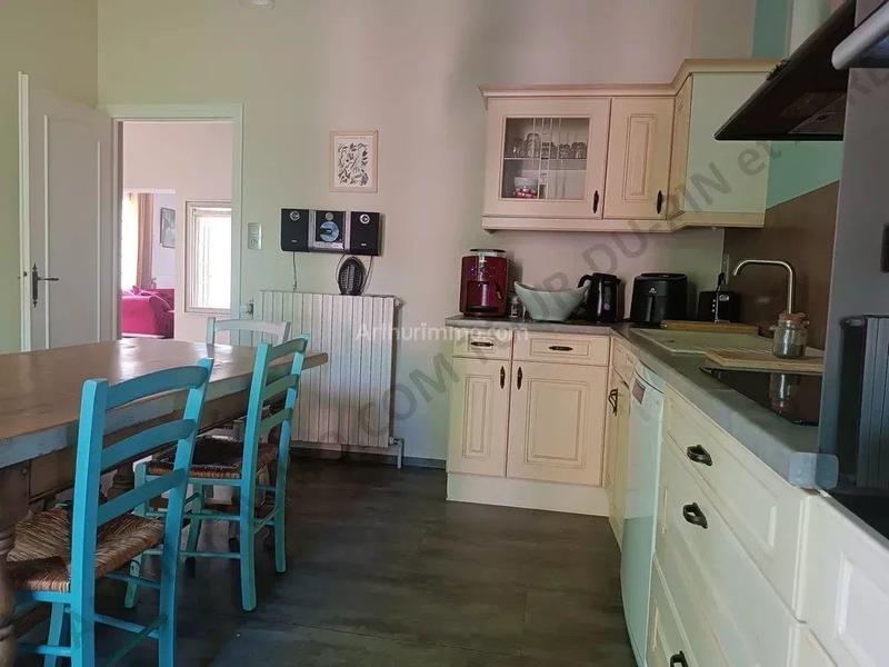 Maison - 219 m² - 6 pièces