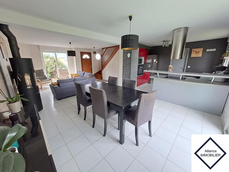 Maison - 103 m² - 7 pièces