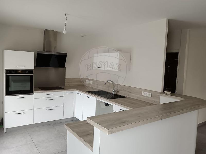 Maison - 110 m² - 4 pièces