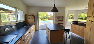 Maison contemporaine - 280 m² - 8 pièces