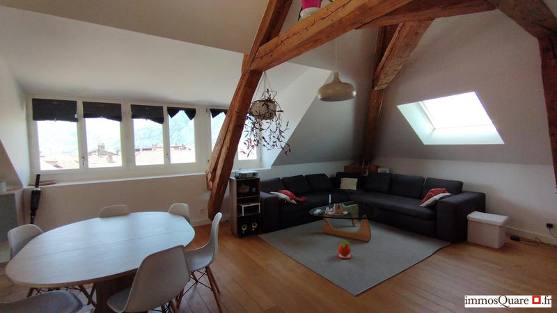 Appartement - 92 m² - 5 pièces