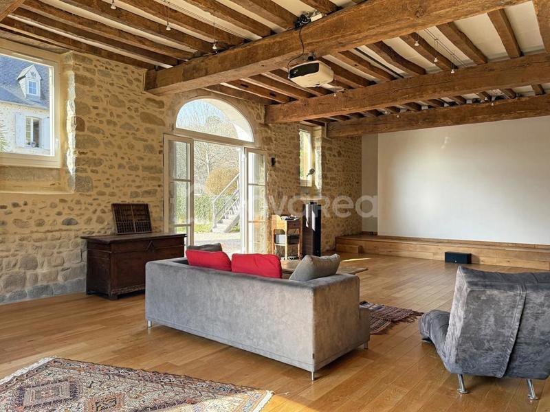 Propriété - 490 m² - 12 pièces
