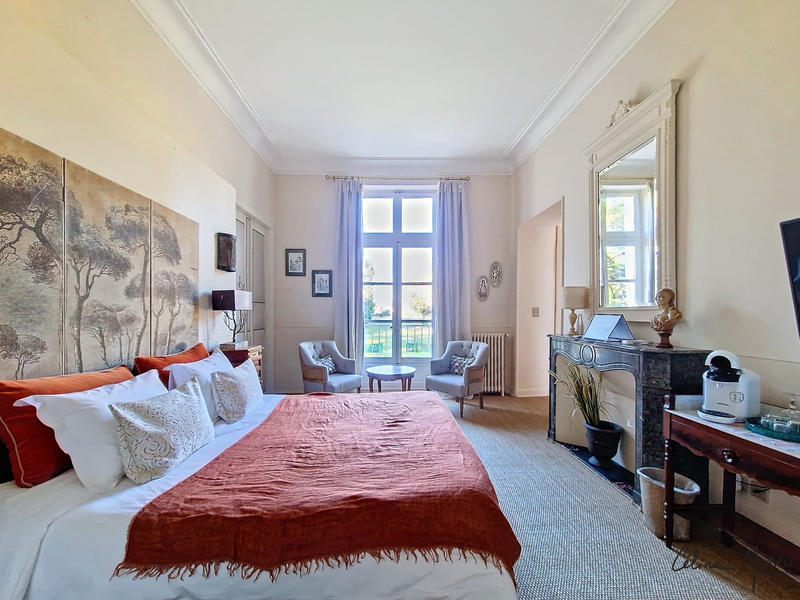 Château - 1 452 m² - 29 pièces