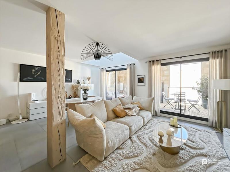 Appartement - 100 m² - 4 pièces