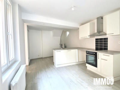 Maison - 84 m² - 4 pièces