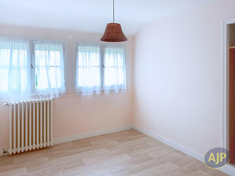 Maison - 142 m² - 6 pièces