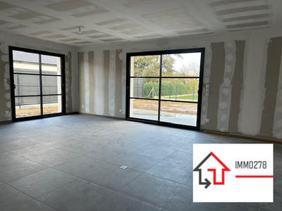 Maison - 105 m² - 4 pièces