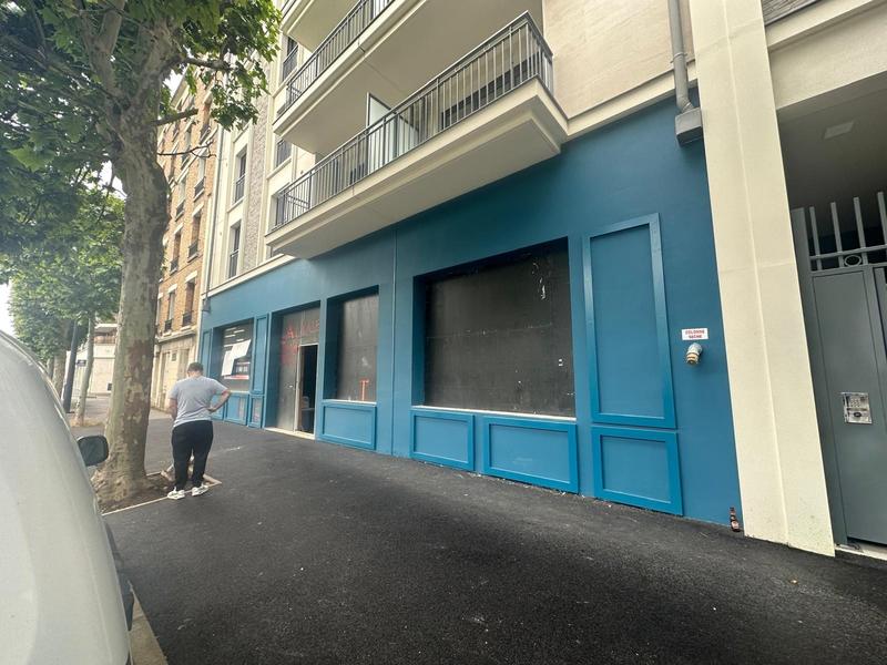 Local commercial - 140 m²