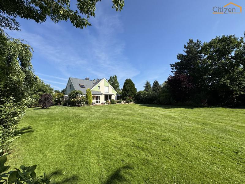 Maison contemporaine - 209 m² - 6 pièces