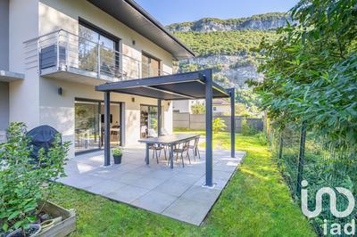 Maison - 123 m² - 5 pièces