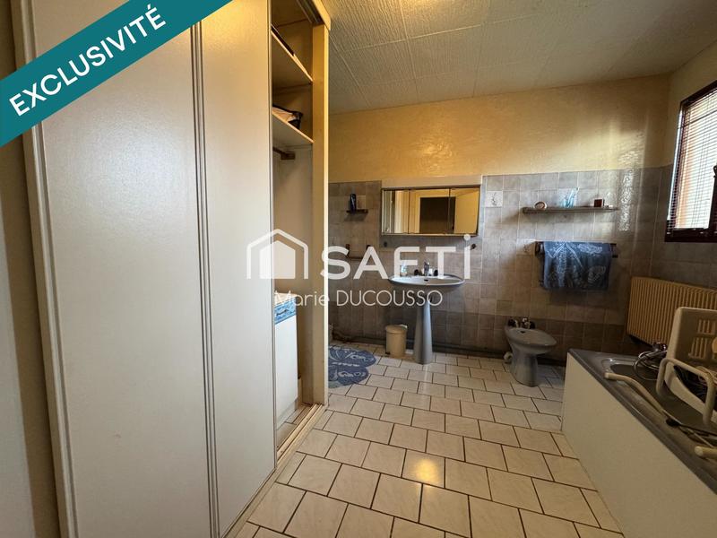 Maison - 229 m² - 7 pièces