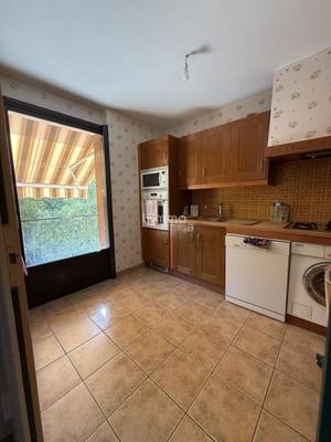 Appartement - 90 m² - 4 pièces