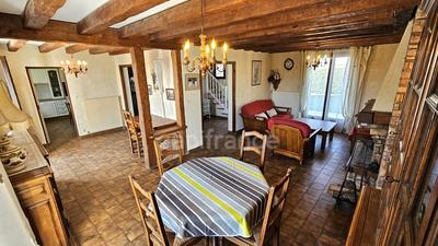Maison - 144 m² - 6 pièces