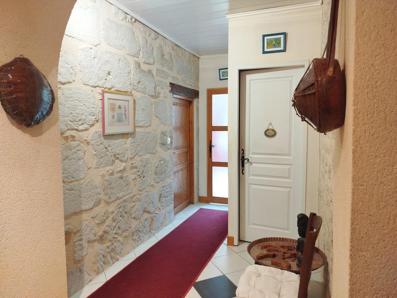 Maison de village - 240 m² - 7 pièces