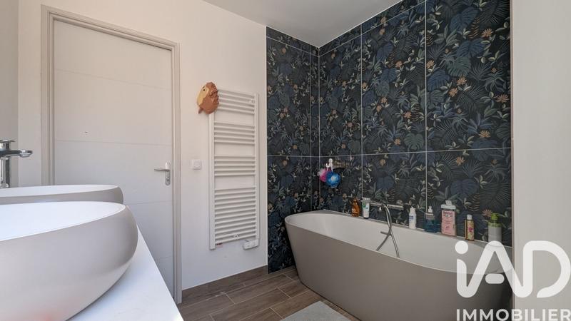 Maison - 120 m² - 6 pièces