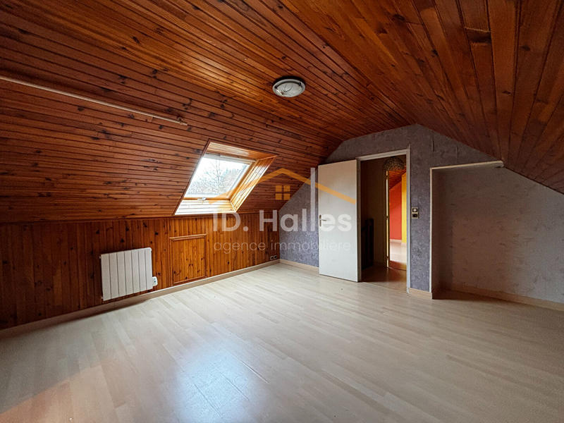 Maison - 127 m² - 7 pièces